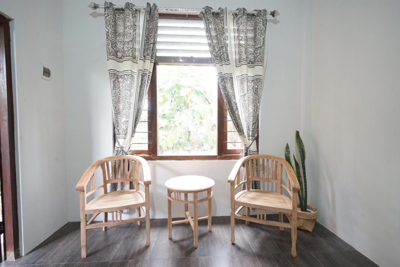 Bata Merah Homestay *